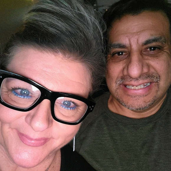 Meet your Posher, Ellen - Picture 1 of 1